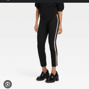 A new day  high rise fitted stretch pants